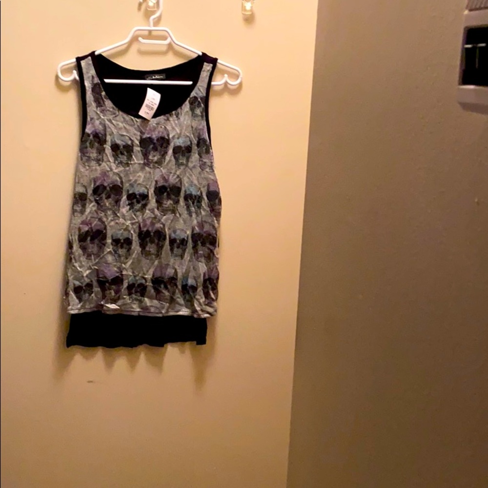 I am selling a top.